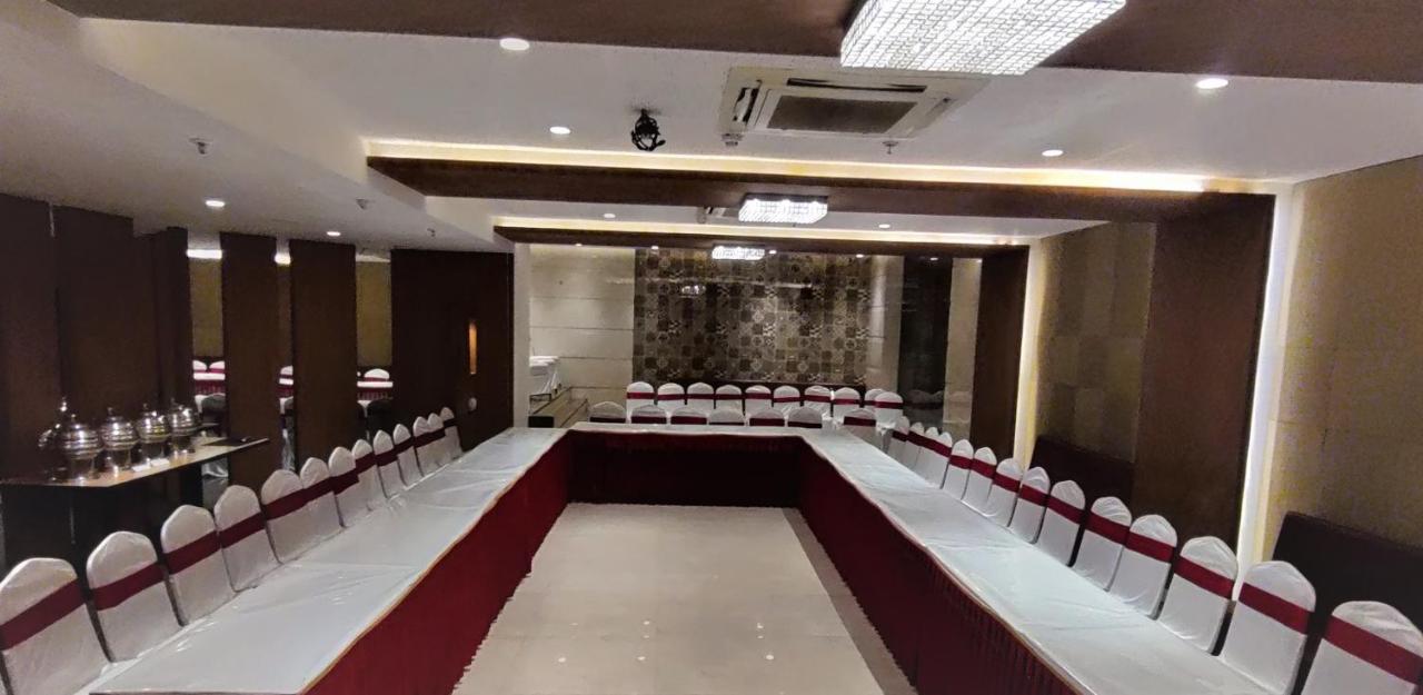 Hotel Grand Mookambika Navi Mumbai Exterior foto